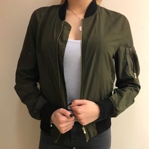 Bomber jacket zip up